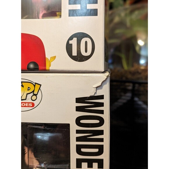 DC Comics Funko Pop lot: Batman, Wonder Woman, Flash - Picture 5 of 7